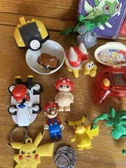 Nintendo/Pokémon Figures Mario SEGA Game Pikachu Cards Pokeballs Mushroom 22