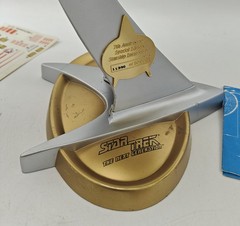 Playmates – Star Trek TNG 7th Anniversary GOLD USS Enterprise 1993 w/ Documents