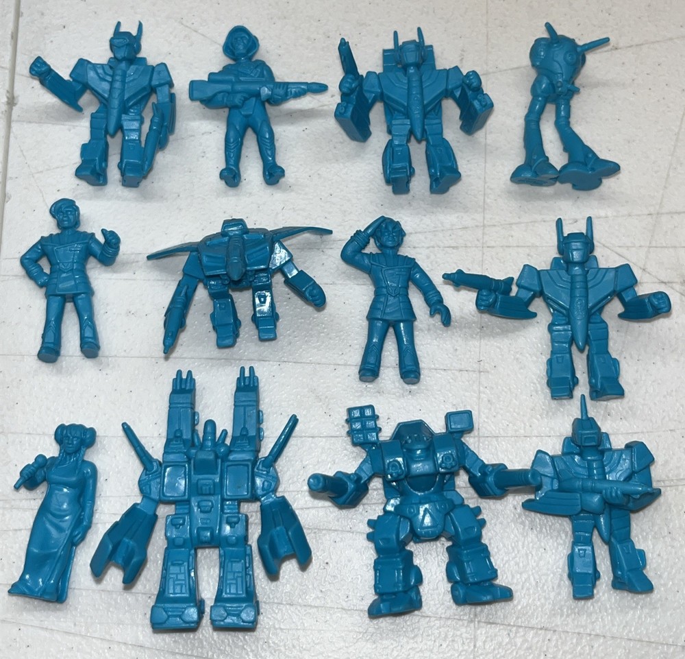 Super 7 robotech M.U.S.C.L.E. trashcan full set of 12 figures in blue, 2018