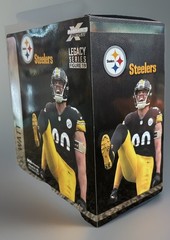 McFarlane NFL Sports Picks T. J. Watt Pittsburgh Steelers Figure #19 Mint In Box