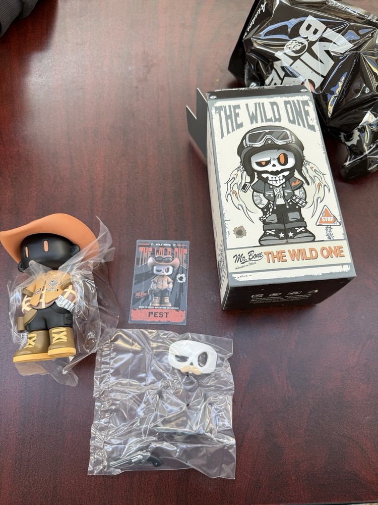 Mr Bone The Wild One Blind Box – PEST – SECRET – ULTRA RARE