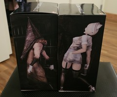 Silent Hill 2 Pyramid Head/Bubble Head Nurse Figure Set