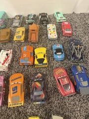 Disney Pixar Cars Die-cast Plastic Mixed Lot of 49 Lightening McQueen #2