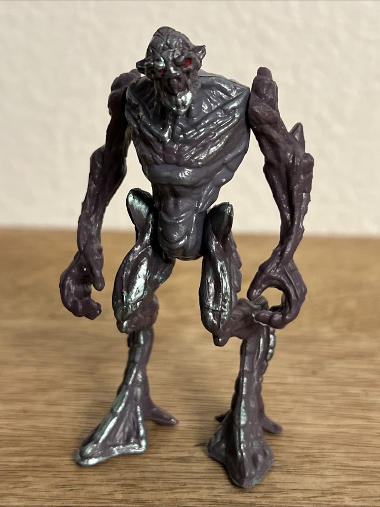 Final Faction Kharn 3.75” Action Figure Hive Class Drone Greenbrier Plastic Toy