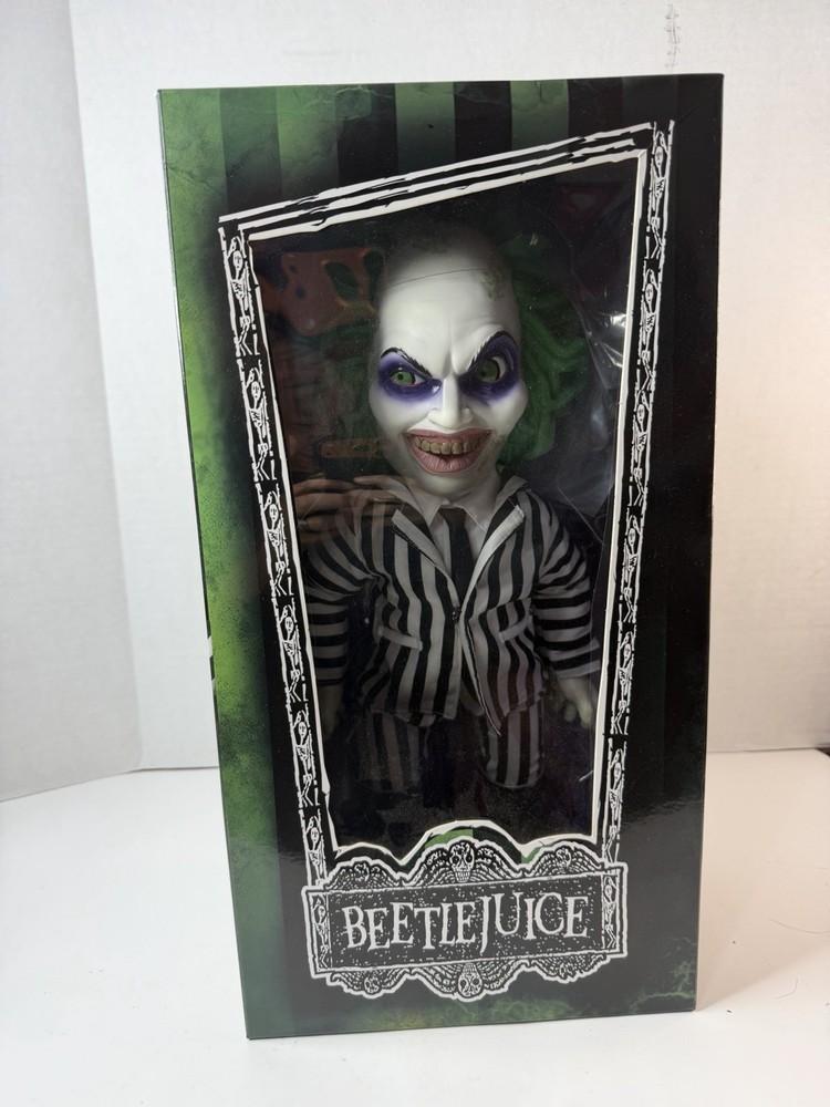 Mezco Toyz Beetlejuice 15” Stylized Figure Sealed New In Box Hot Topic Exclusive