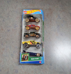 Hot Wheels Mud Studs 5 Car Pack Die Cast Vehicles Mattel New Sealed