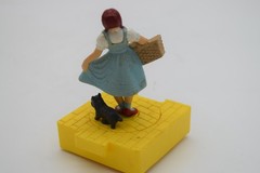 Wizard of Oz DOROTHY & TOTO Movable Toy 1997 Blockbuster Turner Ent