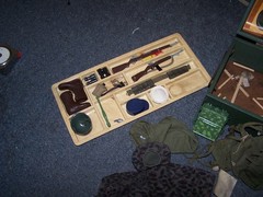 GI JOE 1964 First Issue Foot Locker with Lots accessories from Estate See Photos
