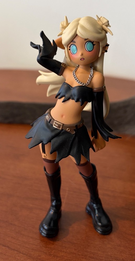 Pop Mart Peach Riot Witchy Punk Poppy Figurine