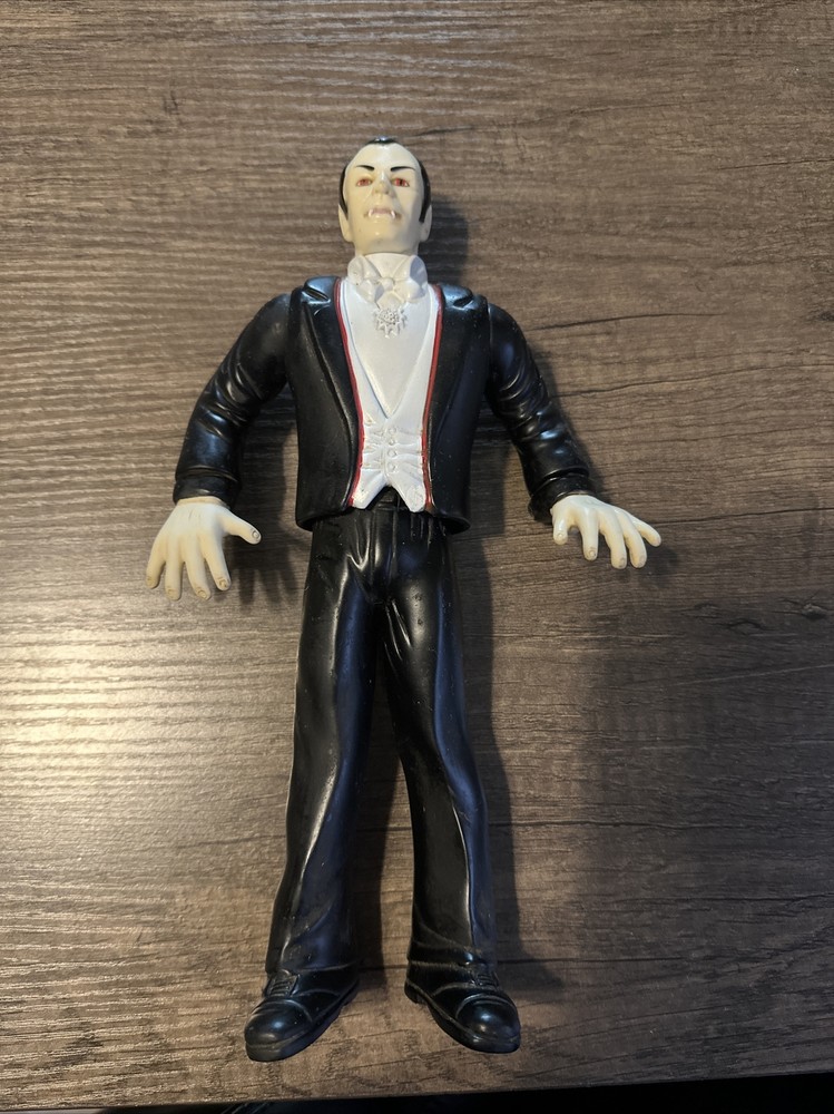 1991 UCS Universal Monster Dracula 10″ Action Figure