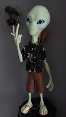 Paul the Alien Garage Figure Collectable Statue Handmade 90Cm ⚠️FULL PAINTED ⚠️