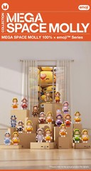 POP MART 100% Mega Space Molly x Emoji Series Confirmed Figure Doll in Open Box