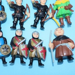 Lot of 23 Vintage Soma Toy figurines -Robin hood series and a few medieval ones