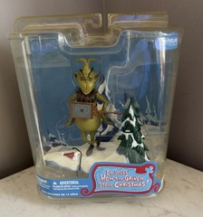 2007 McFarlane Toys – How the Grinch Stole Christmas “Two Sizes Too Small” – NEW