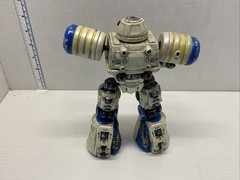 Nacelle Robo Force Maxx Steele Action Figure