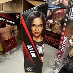 MATTEL WWE AJ LEE FROM THE VAULT SERIES 9 ELITE