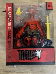 McFarlane Collector Edition Hellboy Platinum Edition Figure Sword Gun 2025