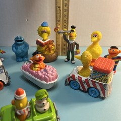 SESAME STREET FIGURES And DIE CASTS 1980’s ~LOT OF 10