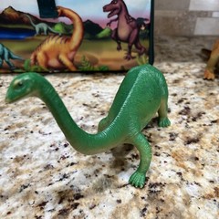 JARU DINOSAUR LOT OF 8 PLUS BONUS CARRY CASE & 5 EXTRA DINOS FREE SHIPPING