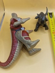 Ultraman Kaiju Monster Figures Lot Bandai 1997 1999 2010 20cm 7.9in