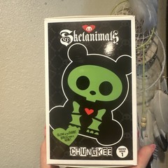 Skelanimals Diego The Bat Glow In The Dark Series 1 Hasbro Vinyl Figure L1