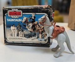 VINTAGE STAR WARS ESB TAUNTAUN WITH BOX