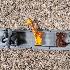 Chuggington Interactive Railway Safari Park Giraffe Monkeys Elephant Complete