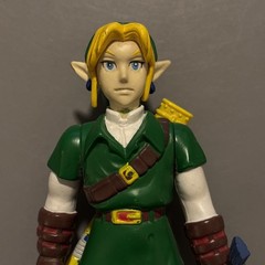Vintage 1998 BD&A Legend of Zelda Link Figure w/ Sword Ocarina of Time Nintendo
