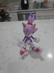 Jakks Pacific Sonic The Hedgehog Blaze The Cat 4″ Action Figure RARE