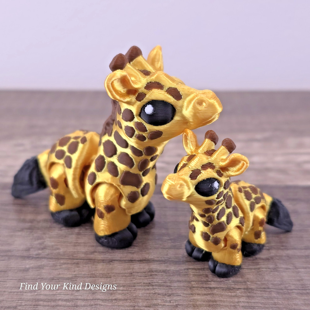 Mini Giraffe & Baby Flexi Fidget – 3D Printed Articulated Desk Pet Set