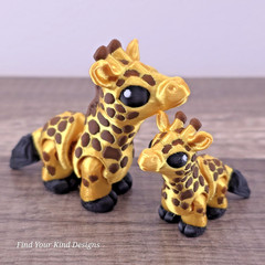 Mini Giraffe & Baby Flexi Fidget – 3D Printed Articulated Desk Pet Set