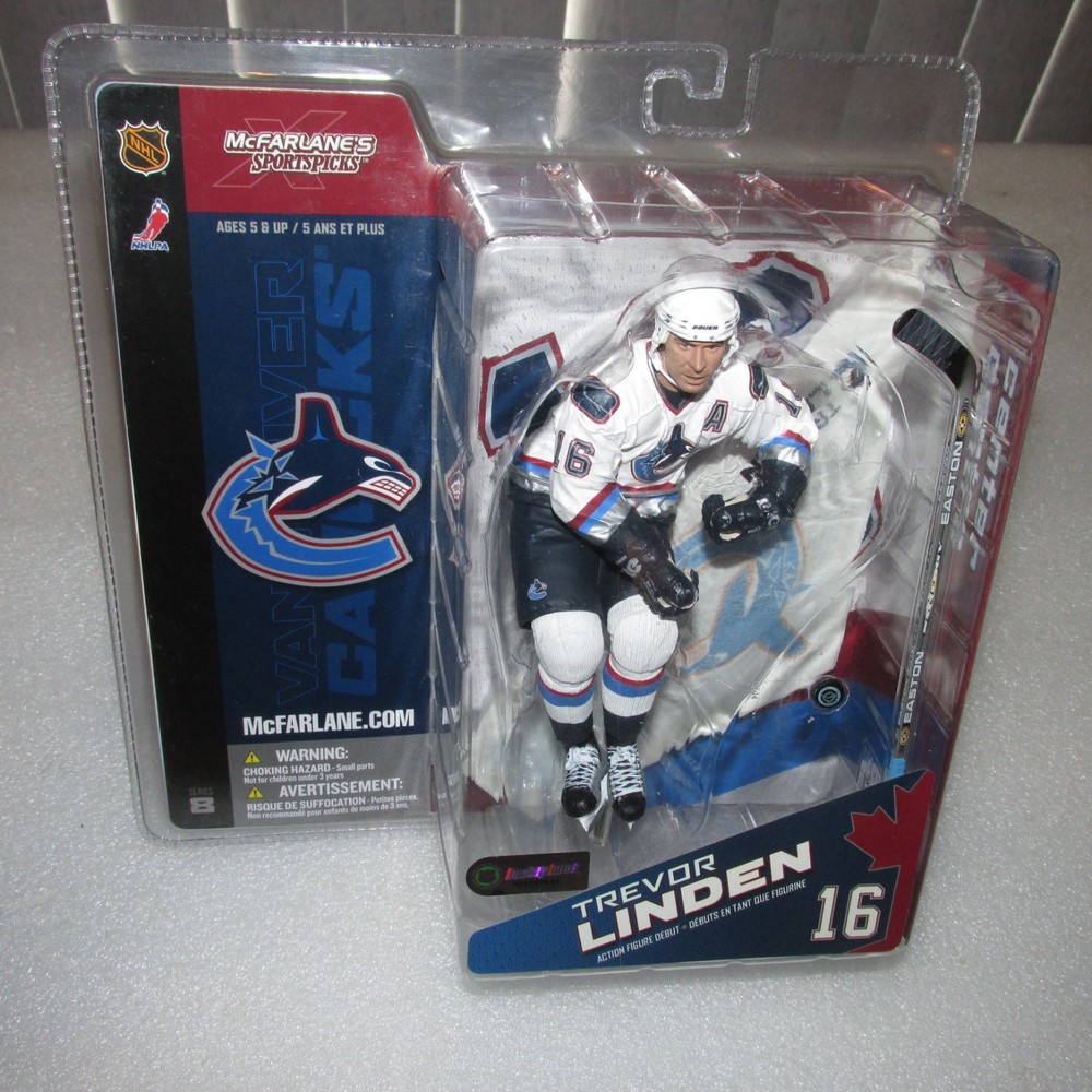 McFarlane 2004 Trevor Linden Vancouver Canucks NHL series 8 (rookie piece)