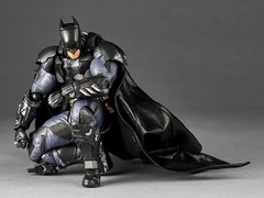 Amazing Yamaguchi Revoltech Arkham Knight Batman Action Figure