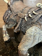 D20 STUDIO WHITE BONE WOLF MOUNT GREY VERSION!
