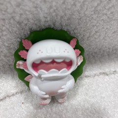 6-Legged Axolotl Onigiri Kaiju Monster Mini Figure Pink White