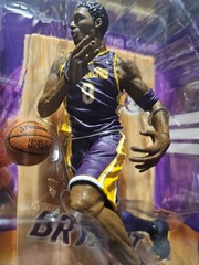 Vntg 2003 McFarlane NBA Los Angeles Lakers Kobe Bryant #8 Series 3 NIP