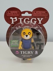 ROBLOX PIGGY COLLECTIBLE FIGURE WITH ROBLOX CODE – TIGRY *BRAND NEW*