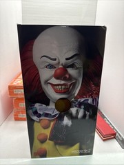 Mezco Toyz IT Talking Pennywise 1990 15 in Figure Brand New Box Damage