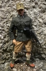 1/6 BBi/Dragon 1st Waffen SS Tropical Trooper w/MP40 SMG Italy 1943-44