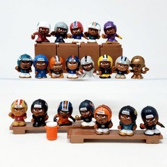 TeenyMates NFL Football Figures – New Lot of 20 Players + 7 Accessories (Bin13)