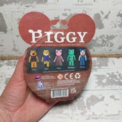Roblox Piggy Series 1 Tigary 3.5” Action Figure With Dlc