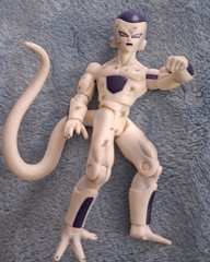Dragon Ball Z (Jakks, 2003) FRIEZA “Battle Damaged” Action Figure