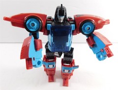 Transformers Generations Legacy Deluxe Autobot Pointblank and Peacemaker