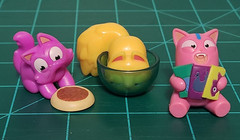 Hasbro Lost Kitties Lot of 3 Cats Collectible Mini Figures Munch Chunks Kit-twin