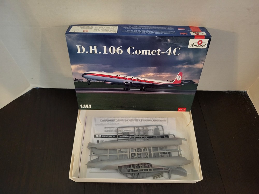 D.H. 106 Comet-4C 1:144 AMODEL Plane Model Kit MIB NEW Unbuilt