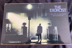 NECA The Exorcist Regan Possessed Deluxe Boxed Set Linda Blair Horror GOAT