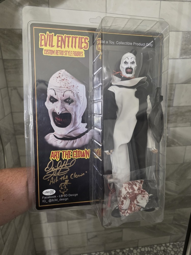 Evil Entities Art The Clown David Howard Thornton Terrifier 12 ‘ Figure w/ JSA