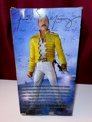 NECA FREDDIE MERCURY 18″ QUEEN FIGURE – 2006 – SOUND WORKS! PLEASE READ