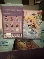 Hot Toys Disney CBX159 Alice in Wonderland Cosbi Alice In a Bottle Limited Editi