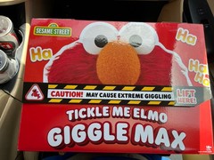 NEW Hot Toy Tickle Me Elmo Giggle Max – 2026 Release